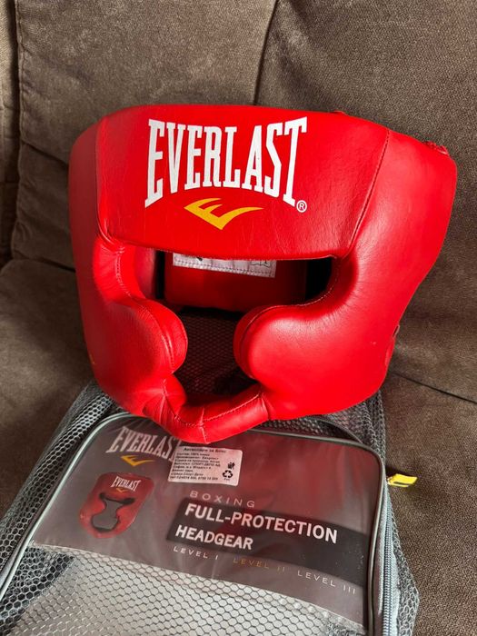 Боксова каска Everlast 350CE, S/M, червена - НЕИЗПОЛЗВАНА