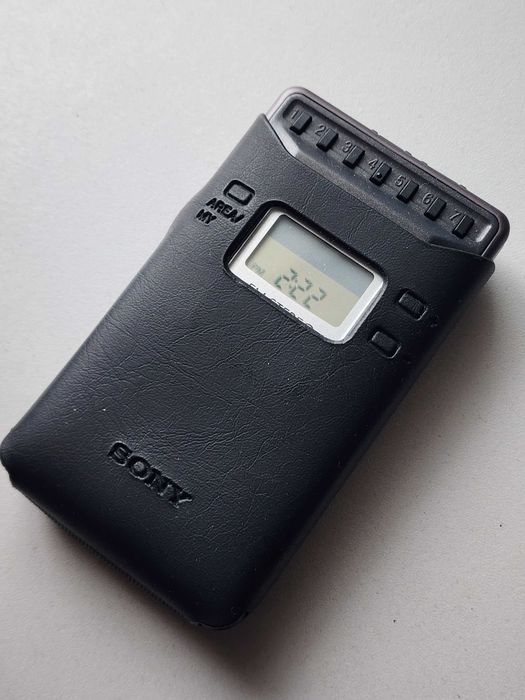 Карманный радио приемник Sony
