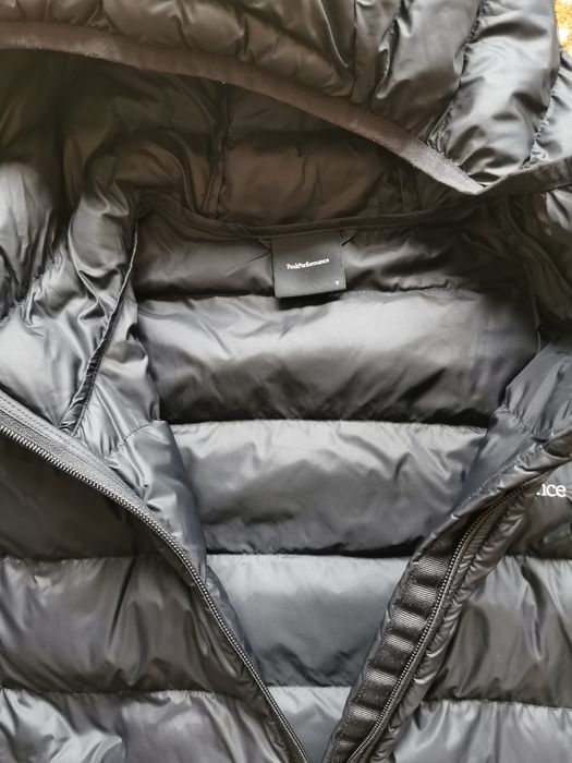 Geaca Peak Performance S salewa mammut salomon la sportiva marmot