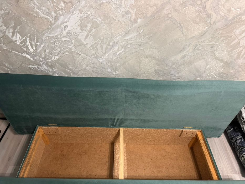 Продам тахту состояние новое