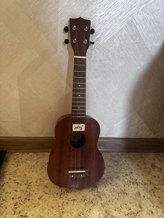 Уклеле 4 струна)