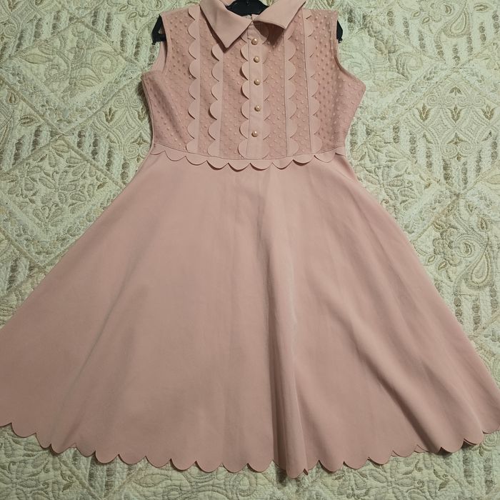 Дамска розова рокля