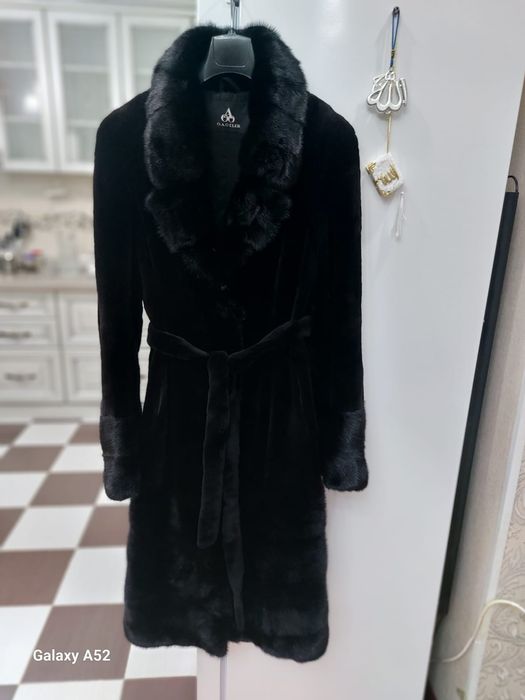 Шуба норковая. Италия.