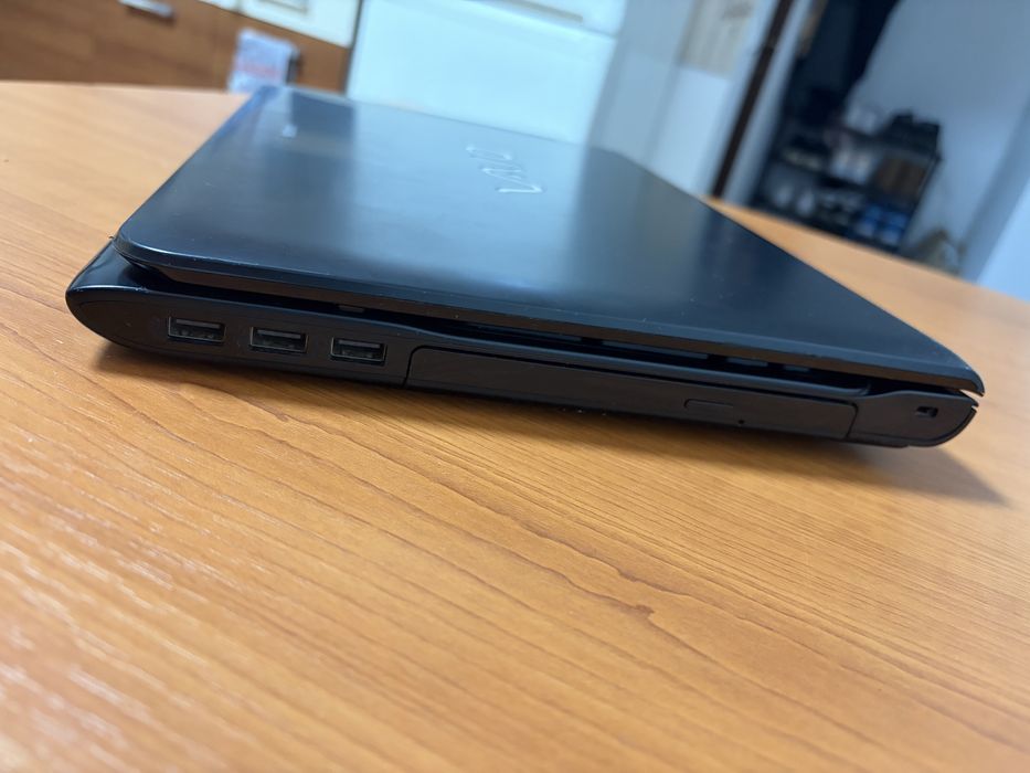 Laptop Sony SVE151E11M