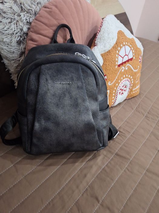 Дамска раница на SILVER & POLO 45лв