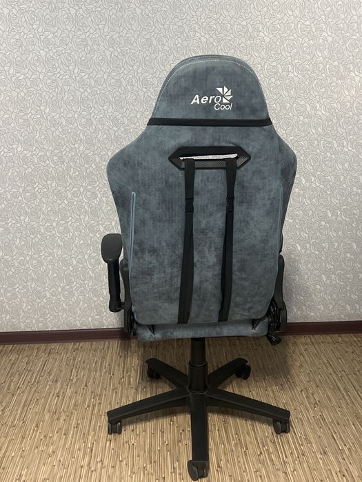 игровое кресло aerocool