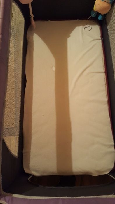 Преносима детска кошара с матрак и чанта за носене