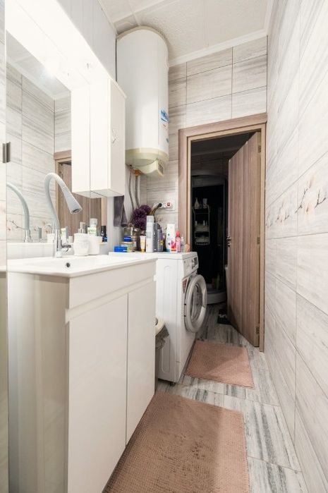 Продава се Тристаен апартамент в Пловдив, Захарна фабрика - 86 кв.м за 1056 €/кв.м - Снимка #7