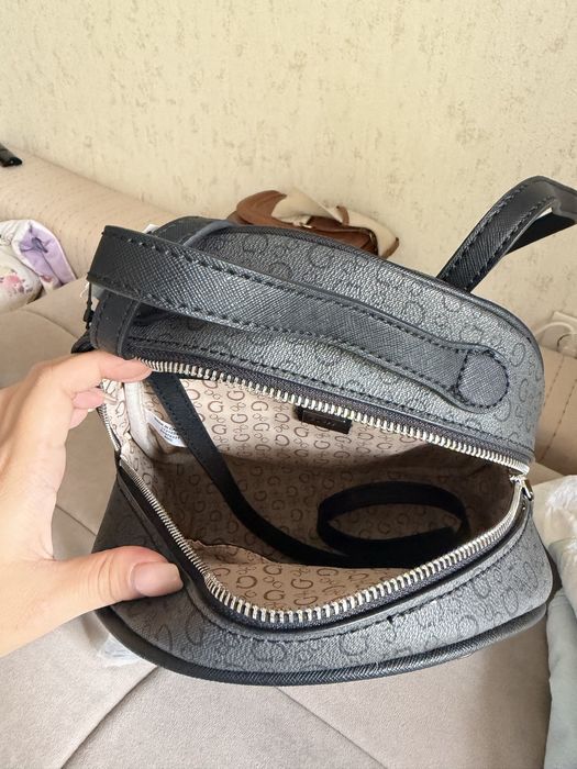 Рюкзак от Guess оригинал