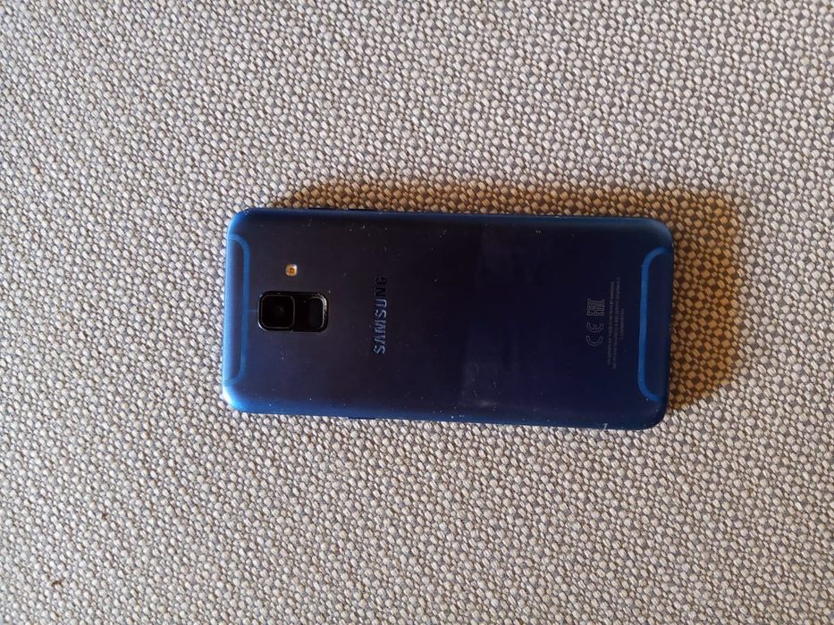 Samsung A6, 32 ГБ, рабочий, недорого