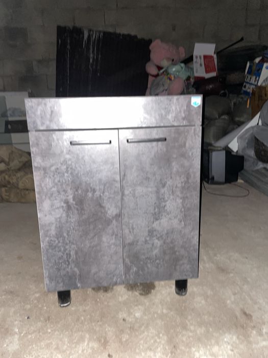 Комод с раковиной