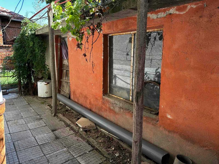 Продава се Етаж от къща в Чирпан - 400 кв.м за 160 €/кв.м - Снимка #17