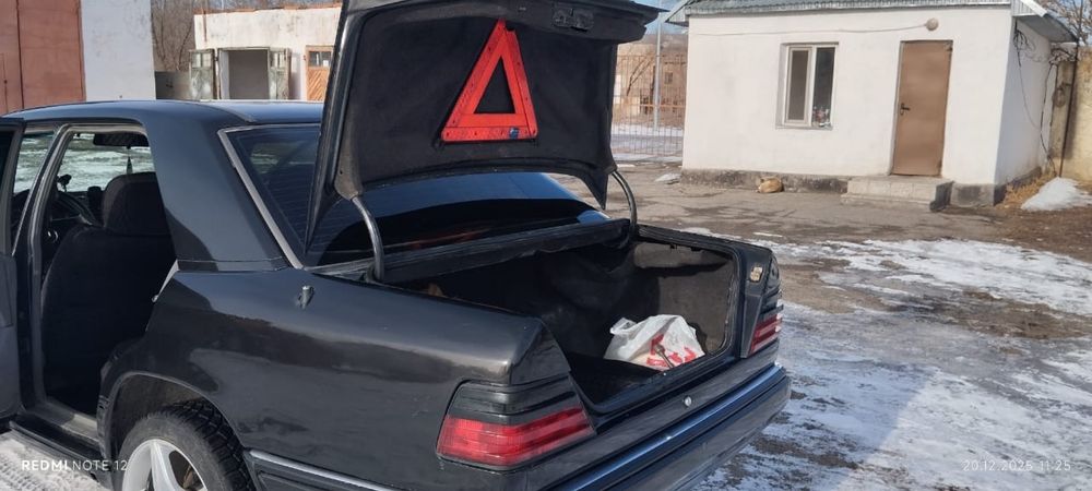 Продам мерседес е200 ешка