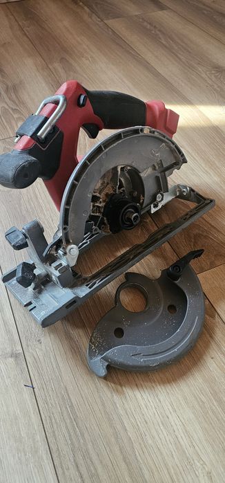 Circular milwaukee pentru piese