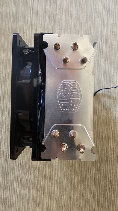 Cooler Master Hyper 212 LED – stare foarte bună (compatibil Intel/AMD)