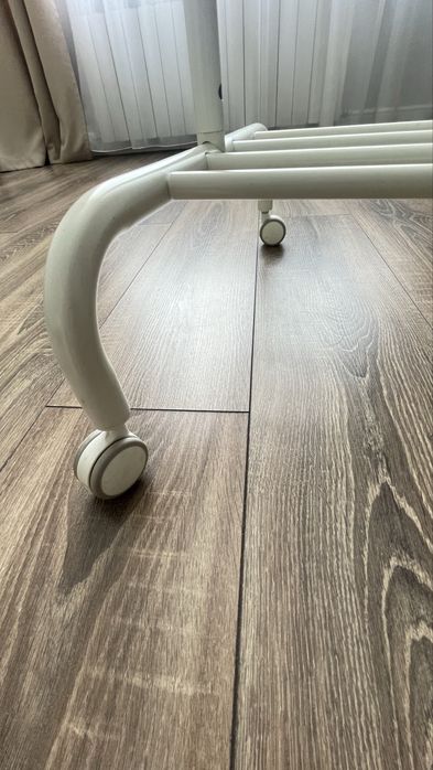 Ikea вешалка в отличном состоянии