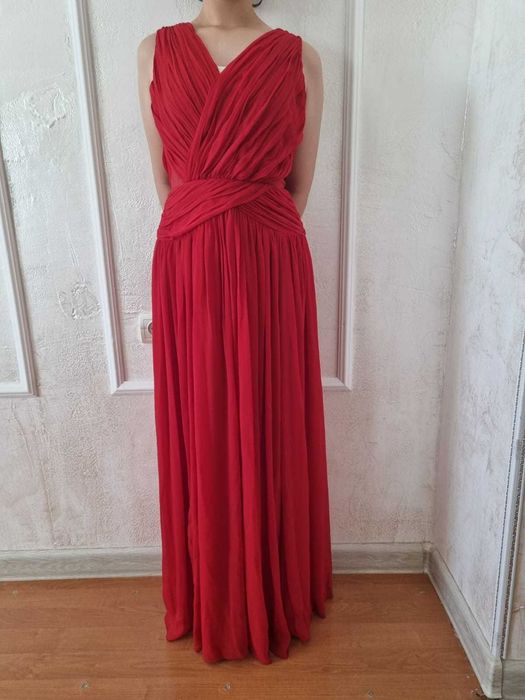 Продам платье  красное  вечернее