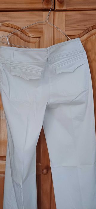 Разкошен Костюм на КЕНСОЛ - САКО + ПАНТАЛОН !НОВ с Етикет!№46