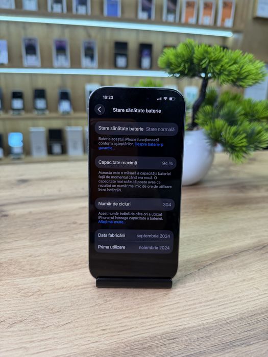 iPhone 16 Pro White 128Gb - Sanatate baterie 94% - Garantie 12 luni
