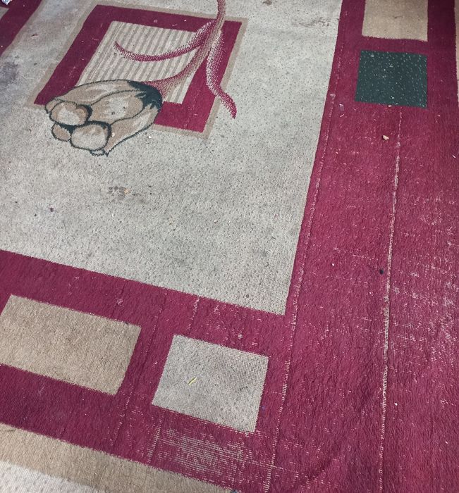 Плоский батарея 6шт, 3та гилам, 1та шкаф, 1та шифонер, 1та трюмо