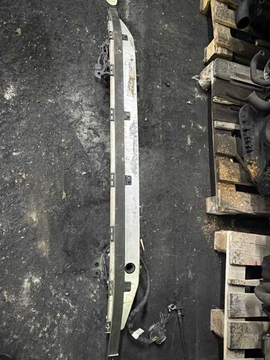 Усилитель бампера Genesis G80 2016