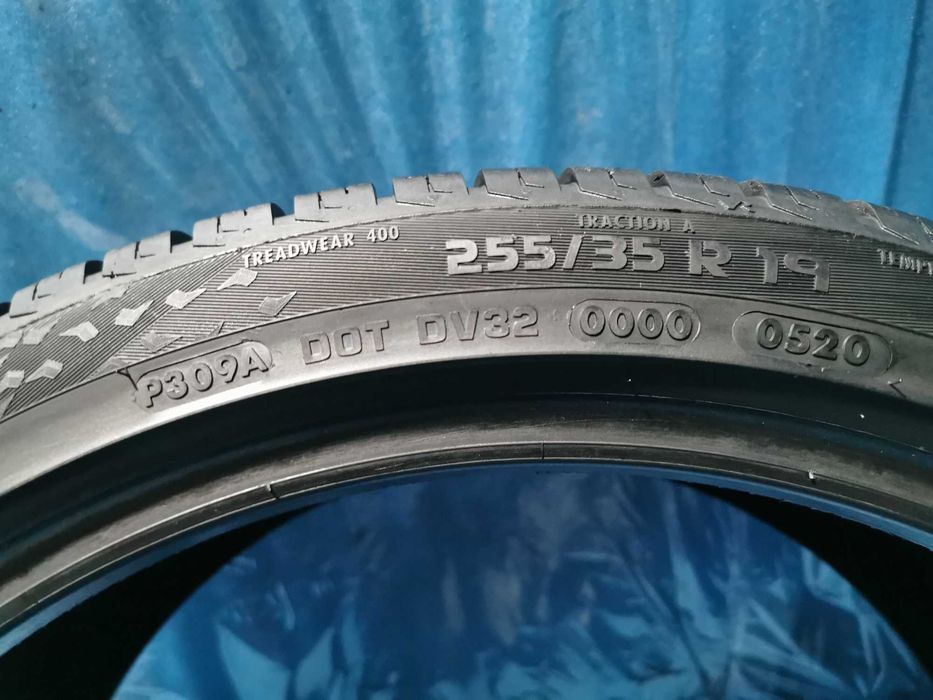 255/35 R19 - vredestein m+s o bucata 245/35 ZR20 goodyear o bucata