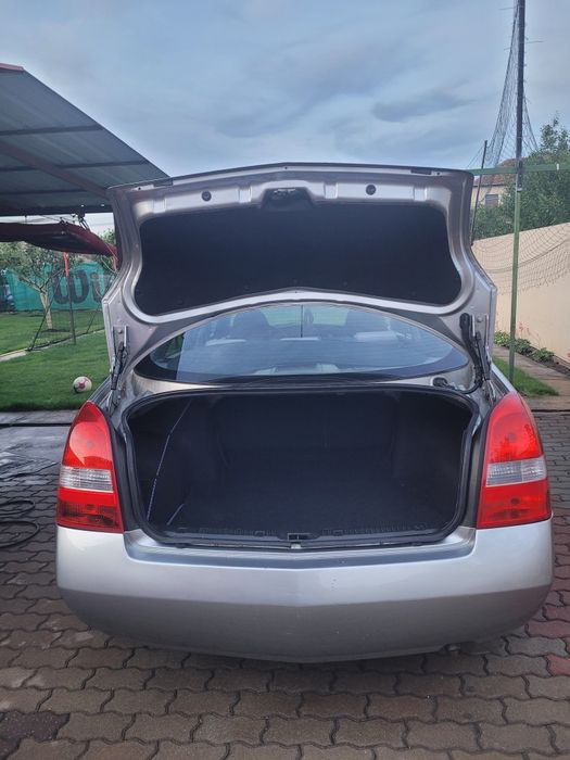 Nisan Primera 1.6 benzina 109 cai