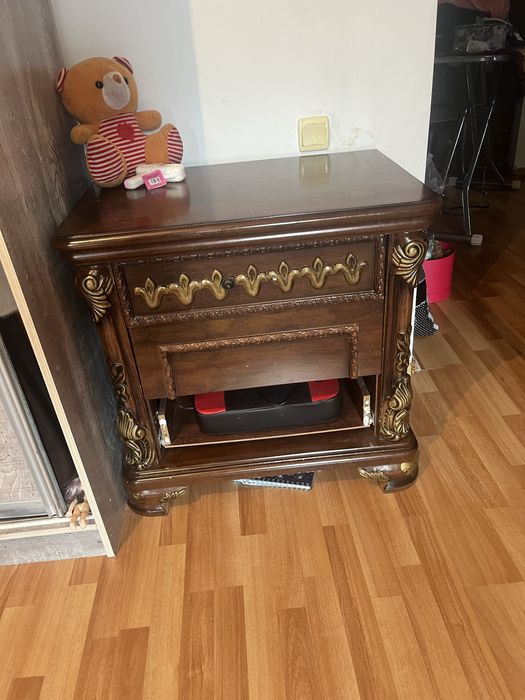 Продам спальный гарнитур