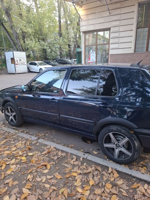 Продам гольф3 1993года