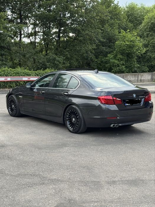 BMW 5 Series 2012 — imagine 8
