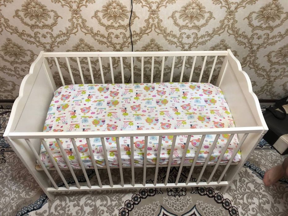 Продается кроватка