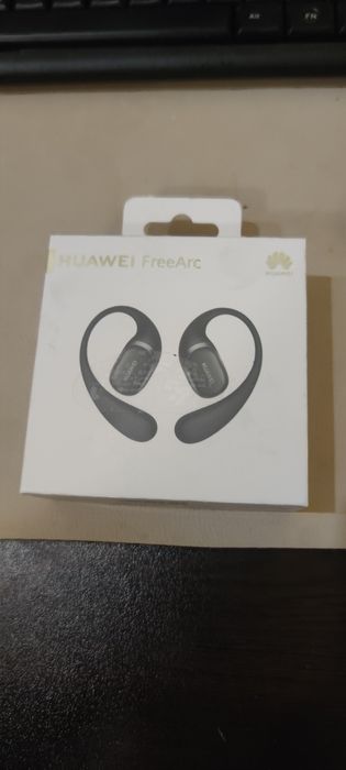 Слушалки Huawei чисто нови