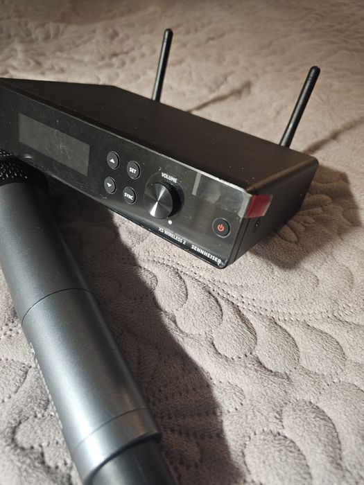 Microfon fara fir