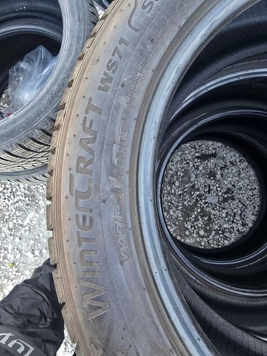 Зимни гуми  KUMHO  235/55/19