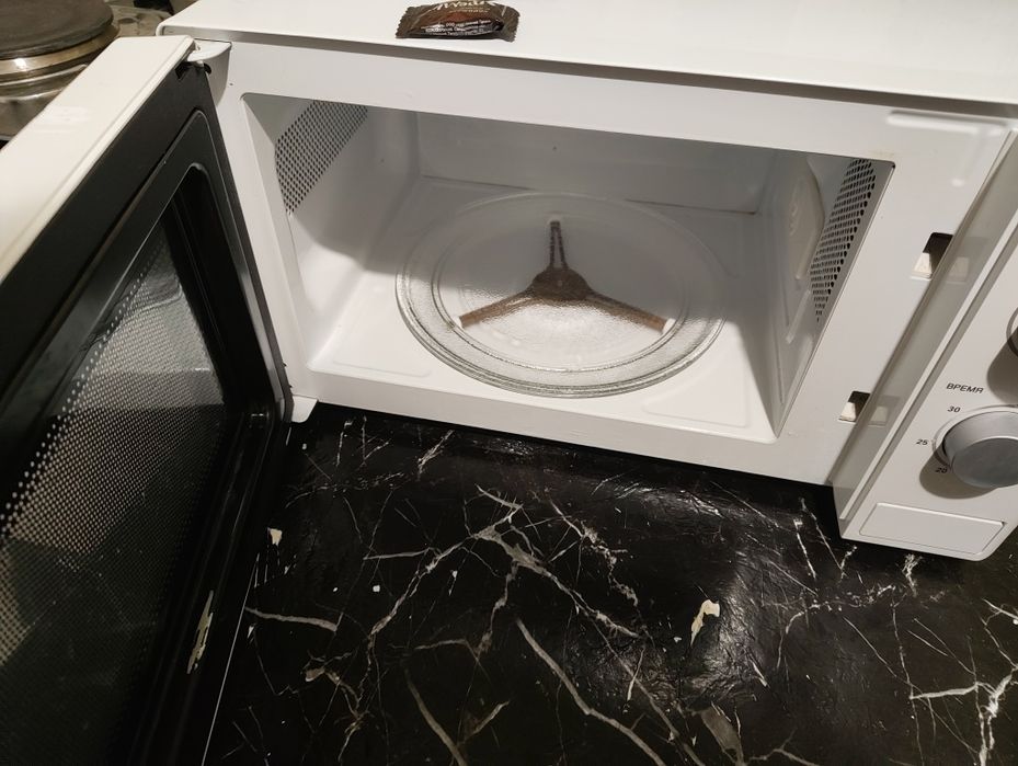 Микроволновая печь,микроволновка