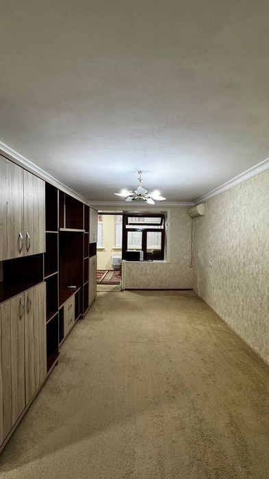Продается 2х ком квартира на Гагарина 2 этаж кирпичный дом  6м веранда
