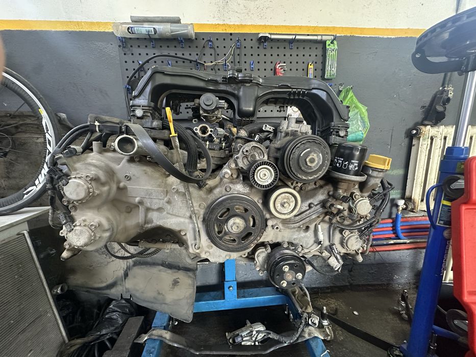 Двигатель Subaru FB25