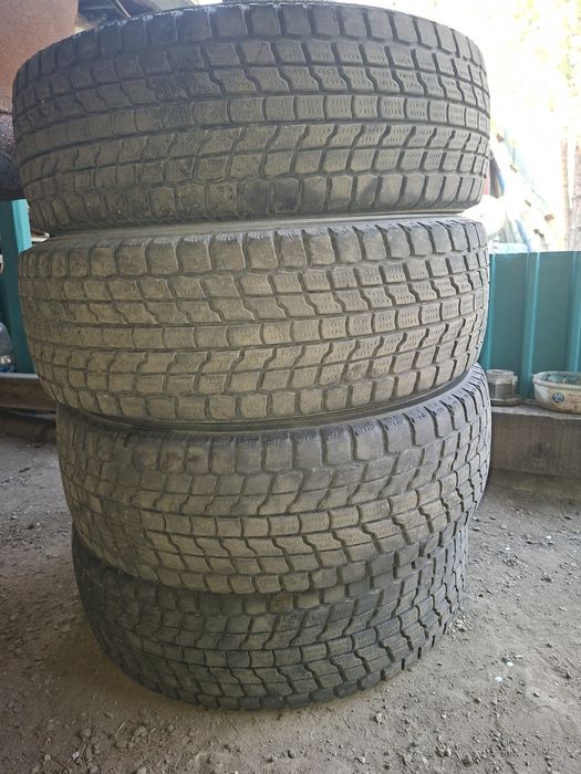 Шины зимние комплект