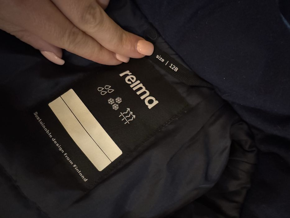 Продам комбинезон Reima