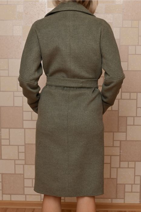 Продам пальто женское