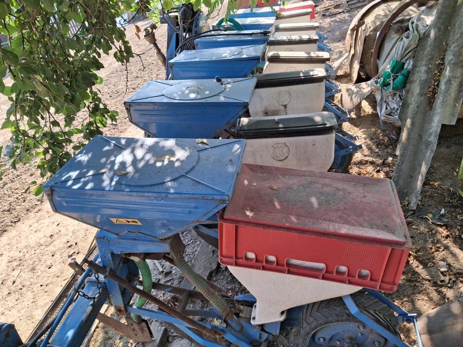 Vànd semănătoare SPC 8 2014 cu fertilizare