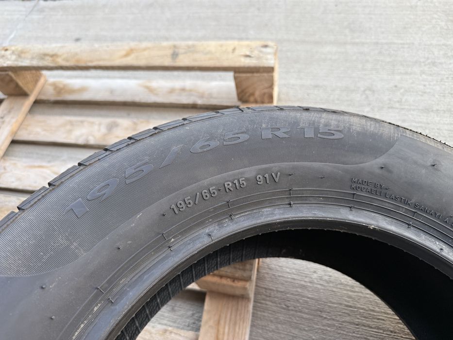 ЧИСТО НОВИ Летни Гуми 195/65R/15 -PIRELLI Cinturato P1- DOT:0124