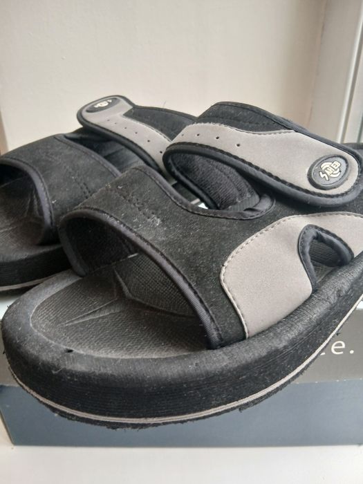 Продам мужские Тайланд, размер 44.