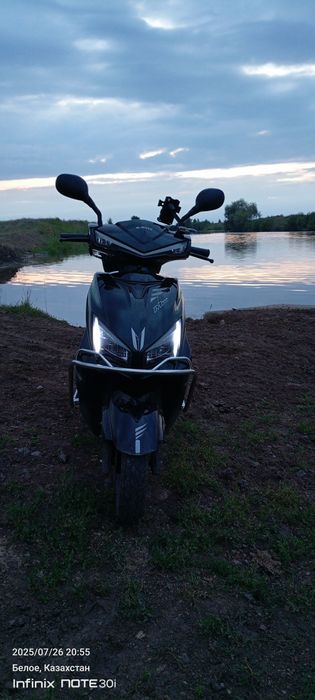 Продам скутер м8