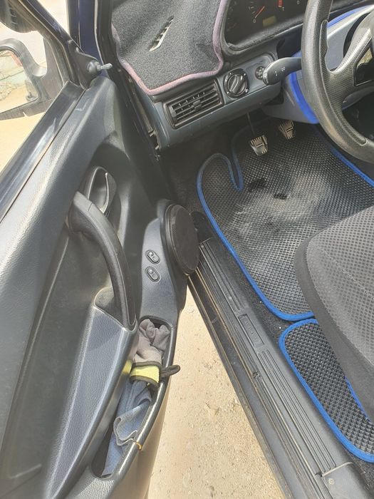 Срочно продам машину