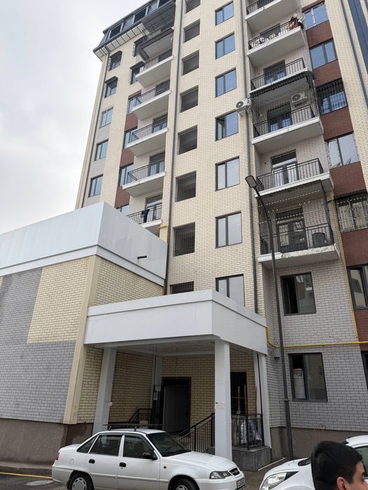 Novostroyka uy sotiladi