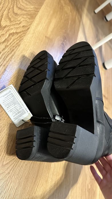 Botine din piele neagra lasocki masura 36