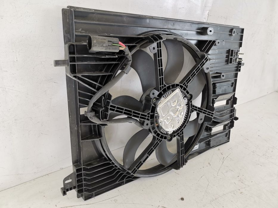 Електровентилатор Радиатор Рено Каджар / Renault Kadjar Оригинален