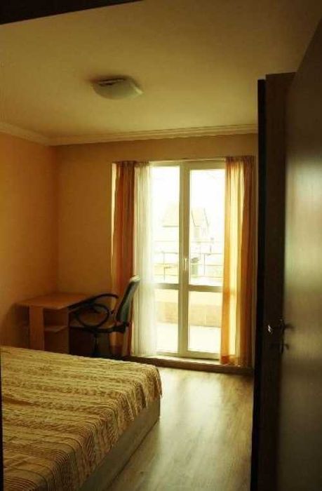 Двустаен ап. под наем в кв. Редута