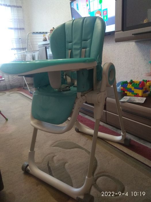 Продам стульчик для кормления ребенка